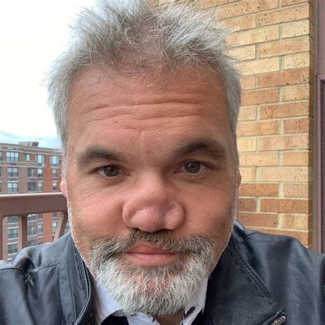 — Artie Lange (@artiequitter) September 10, 2019 “Great to be home!,” Lange tweeted along with a photo of himself. “7 months 14 days sober but one day at a time.”